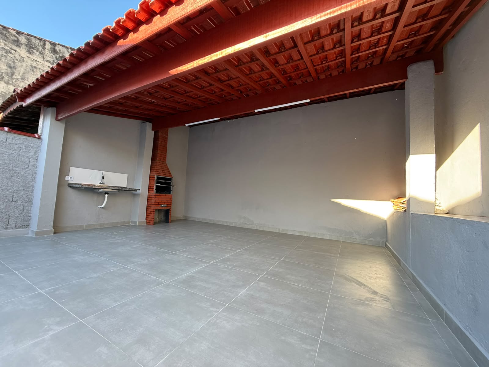 CAS261384 Casa Reformada na Vila Seabra Itanhaém – 02 Dormitórios com Espaço Gourmet