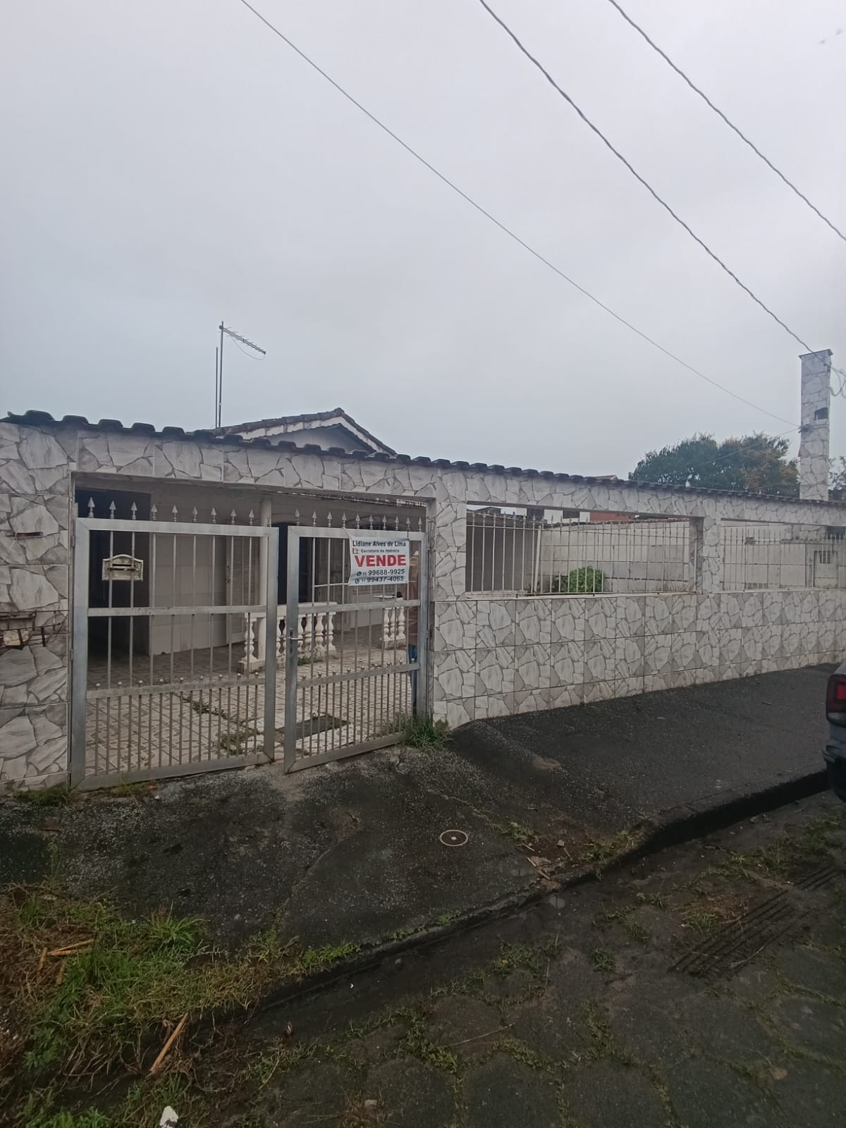 CAS261395 Casa Térrea com Edícula em Itanhaém – 04 Dormitórios a 800m do Mar