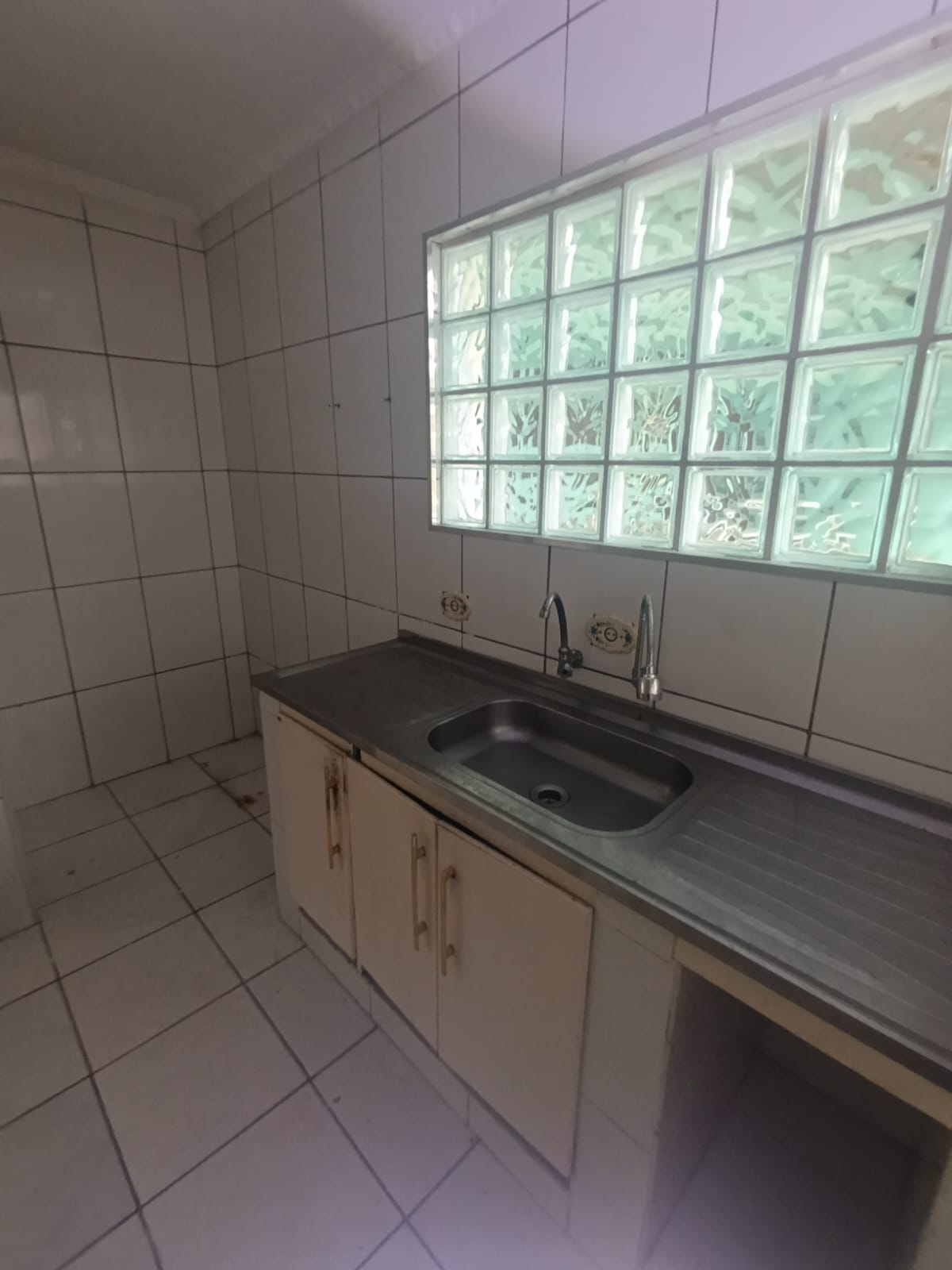 CAS261395 Casa Térrea com Edícula em Itanhaém – 04 Dormitórios a 800m do Mar