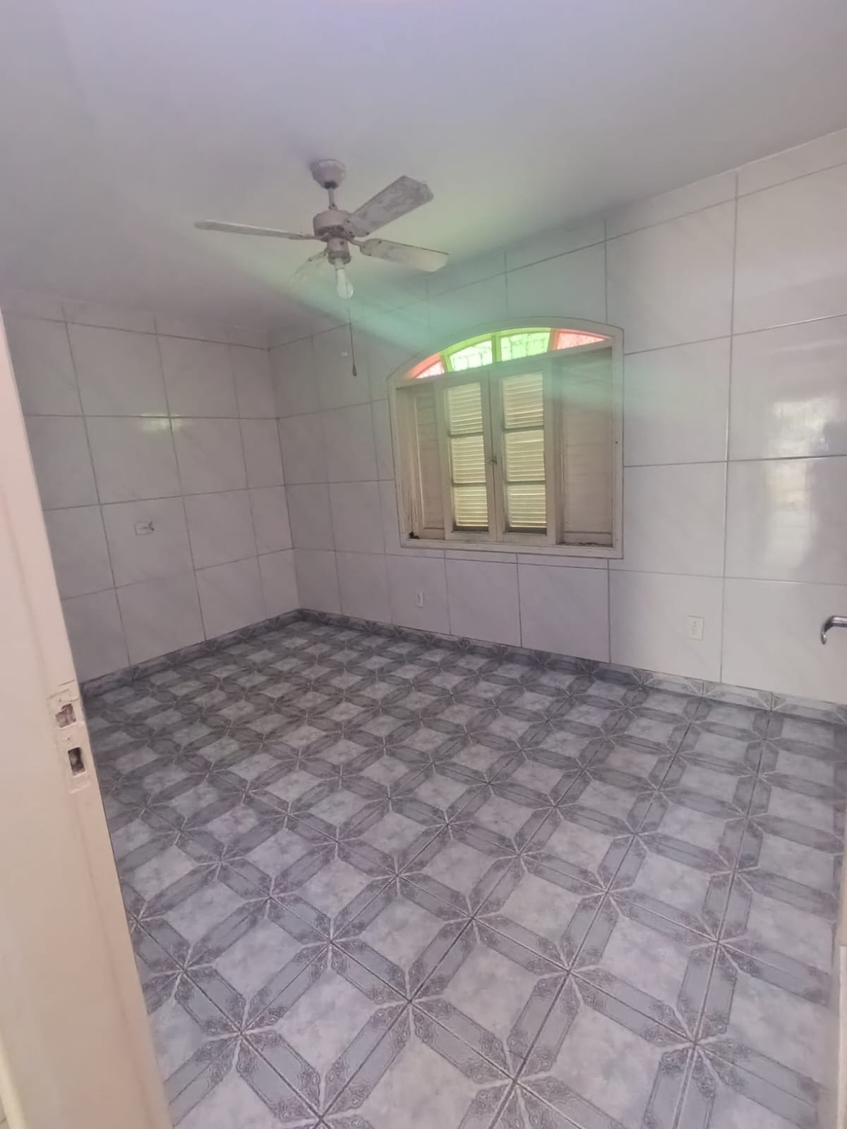 CAS261395 Casa Térrea com Edícula em Itanhaém – 04 Dormitórios a 800m do Mar