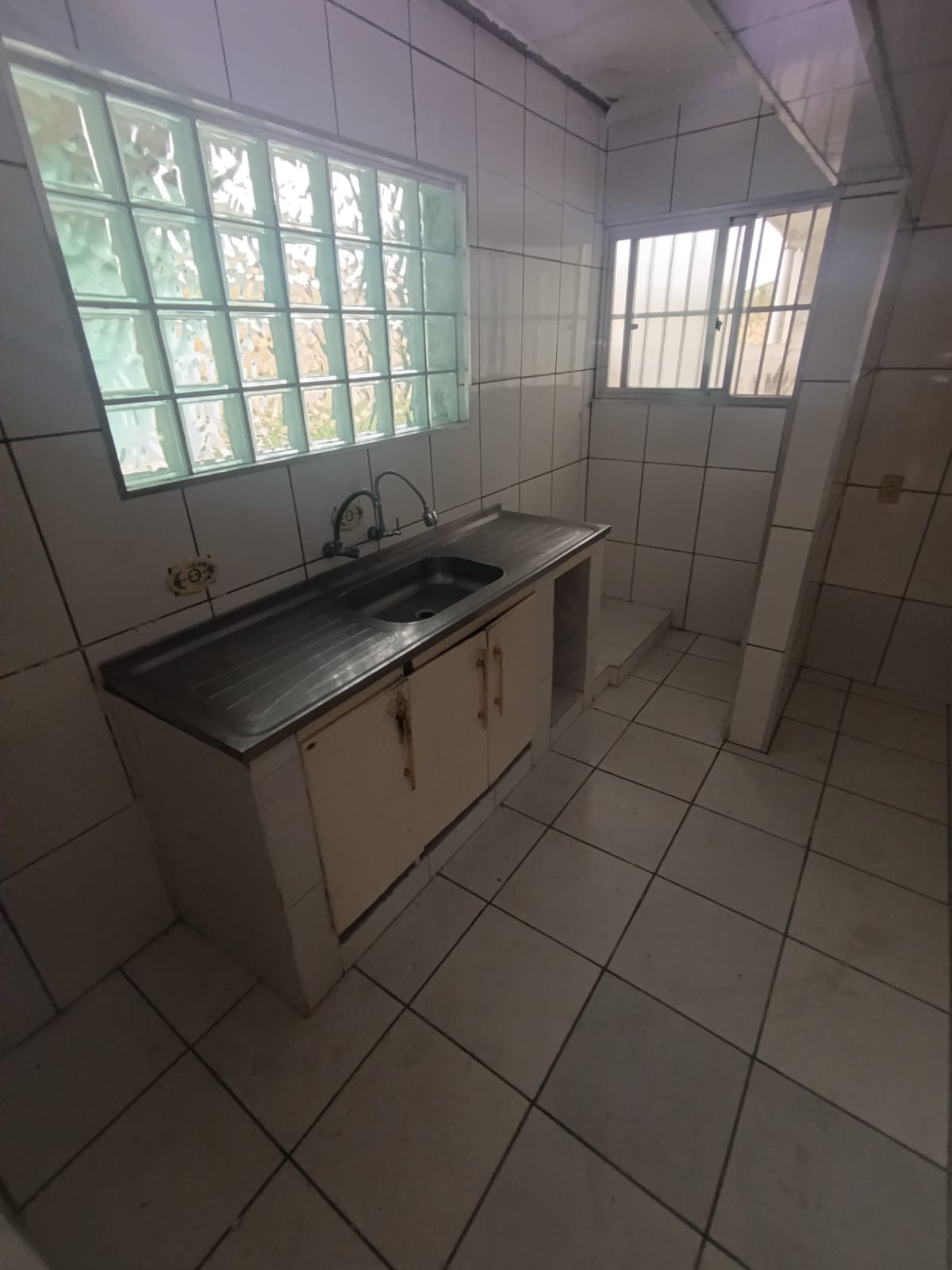 CAS261395 Casa Térrea com Edícula em Itanhaém – 04 Dormitórios a 800m do Mar