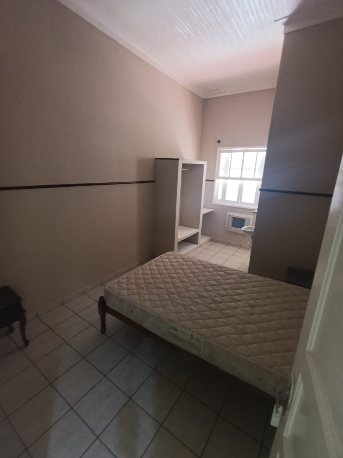 CAS261396 Hotel Pousada à Venda no Centro do Suarão Itanhaém – 18 Apartamentos e Piscina