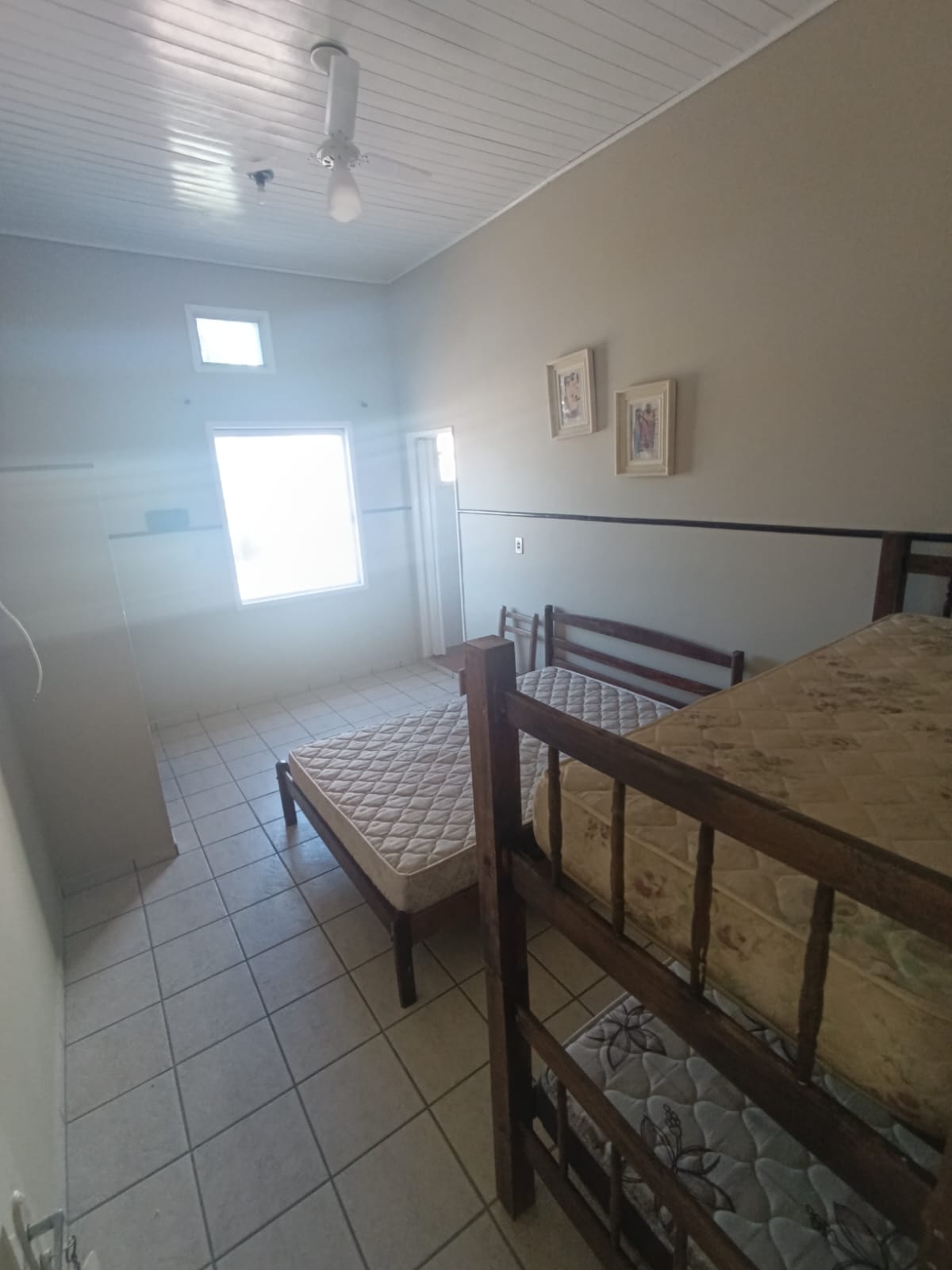CAS261396 Hotel Pousada à Venda no Centro do Suarão Itanhaém – 18 Apartamentos e Piscina