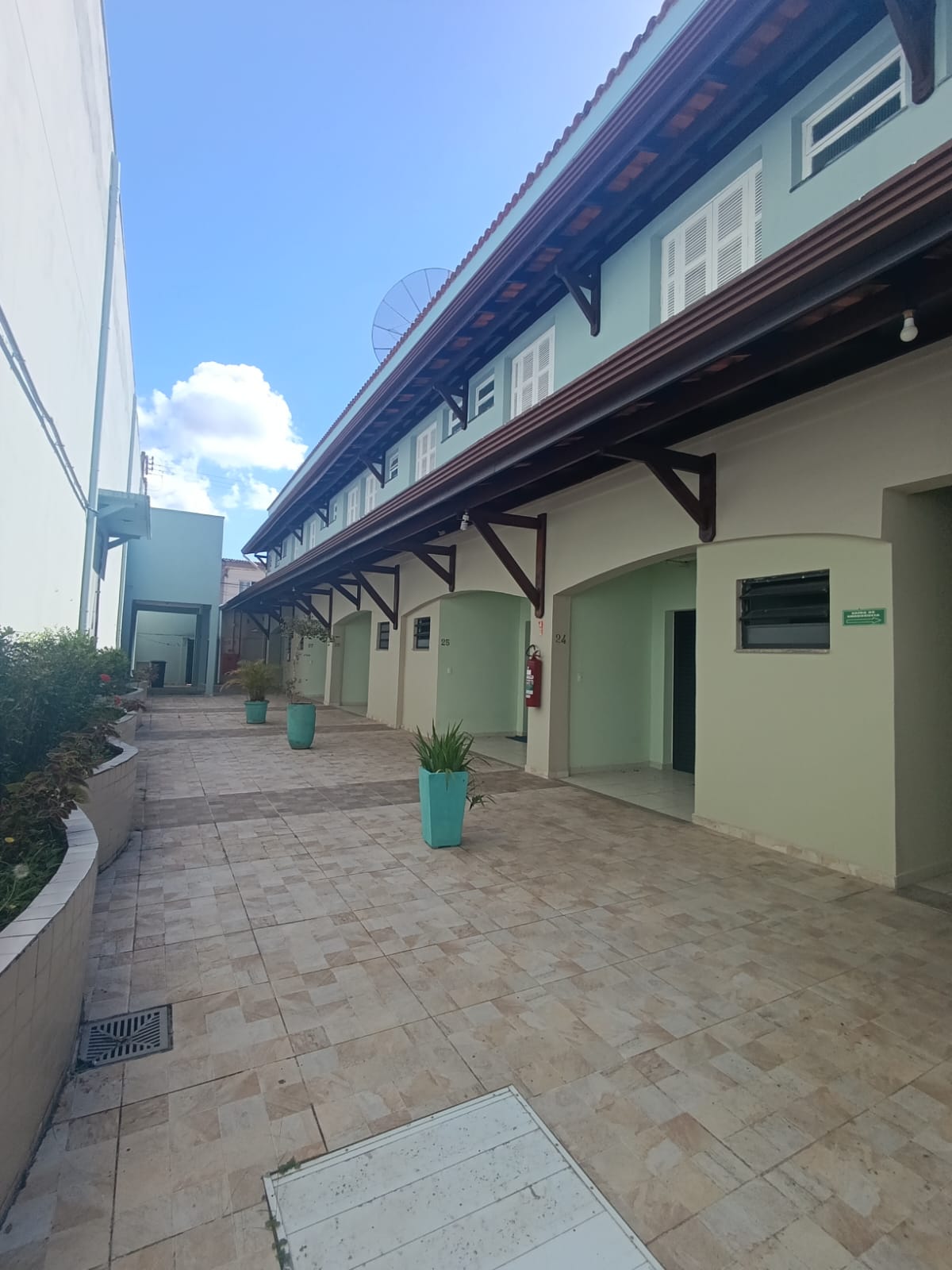 CAS261396 Hotel Pousada à Venda no Centro do Suarão Itanhaém – 18 Apartamentos e Piscina