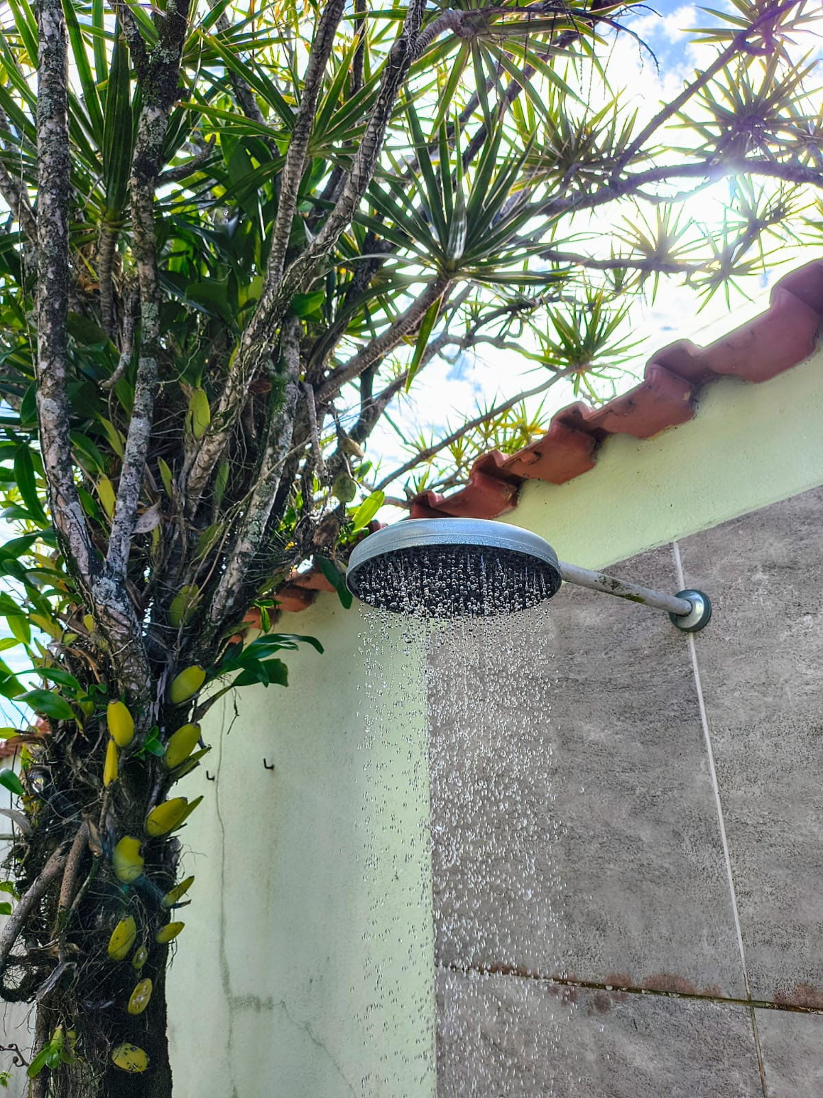 CAS261397 Casa Reformada no Satélite Itanhaém – 02 Dormitórios a 70m da Praia