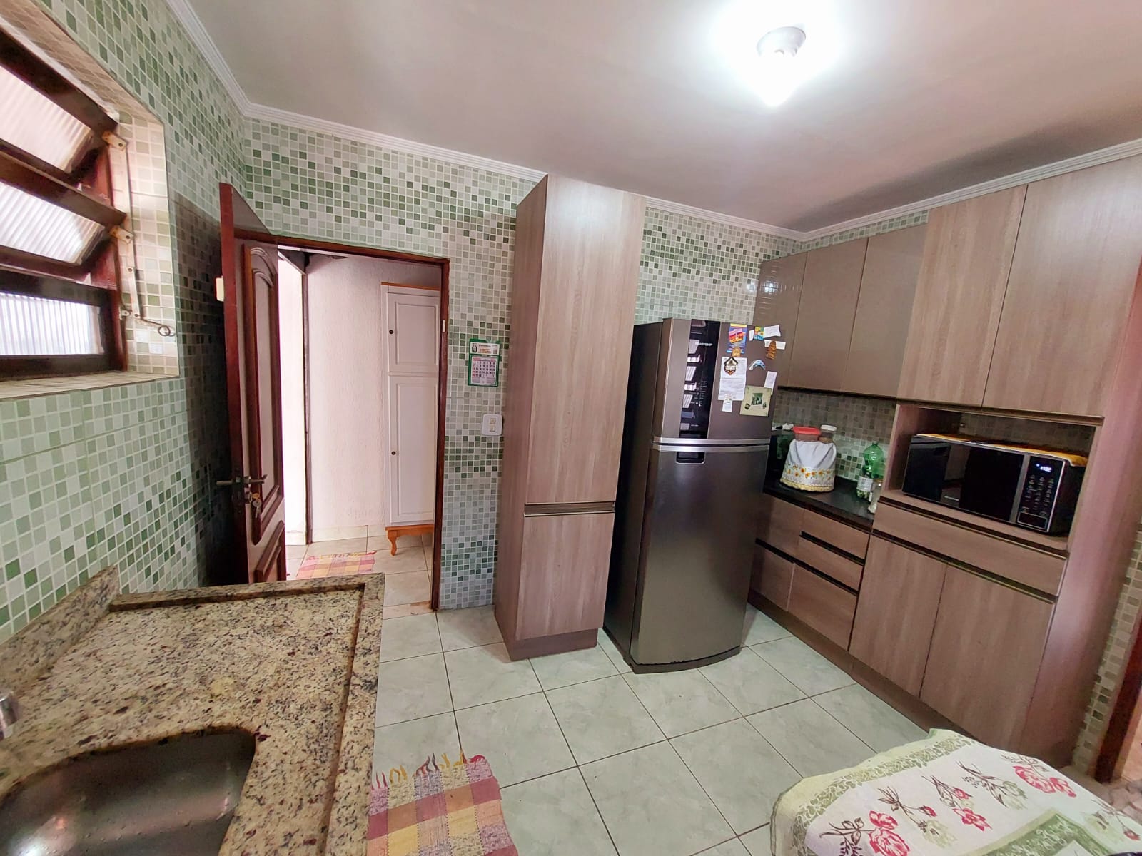 CAS261400 Casa Reformada com Piscina a 280m da Praia – Semimobiliada e com Edícula