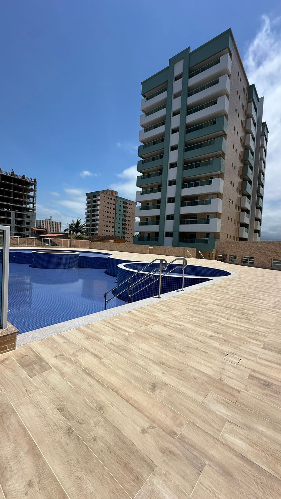 CAS261401 Apartamento Frente Mar no Condomínio Bella Vista – Andar Alto e 02 Dormitórios