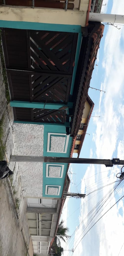 -CAS261402 Casa Térrea com 02 Salas em Itanhaém – Quintal Amplo com Espaço para Piscina