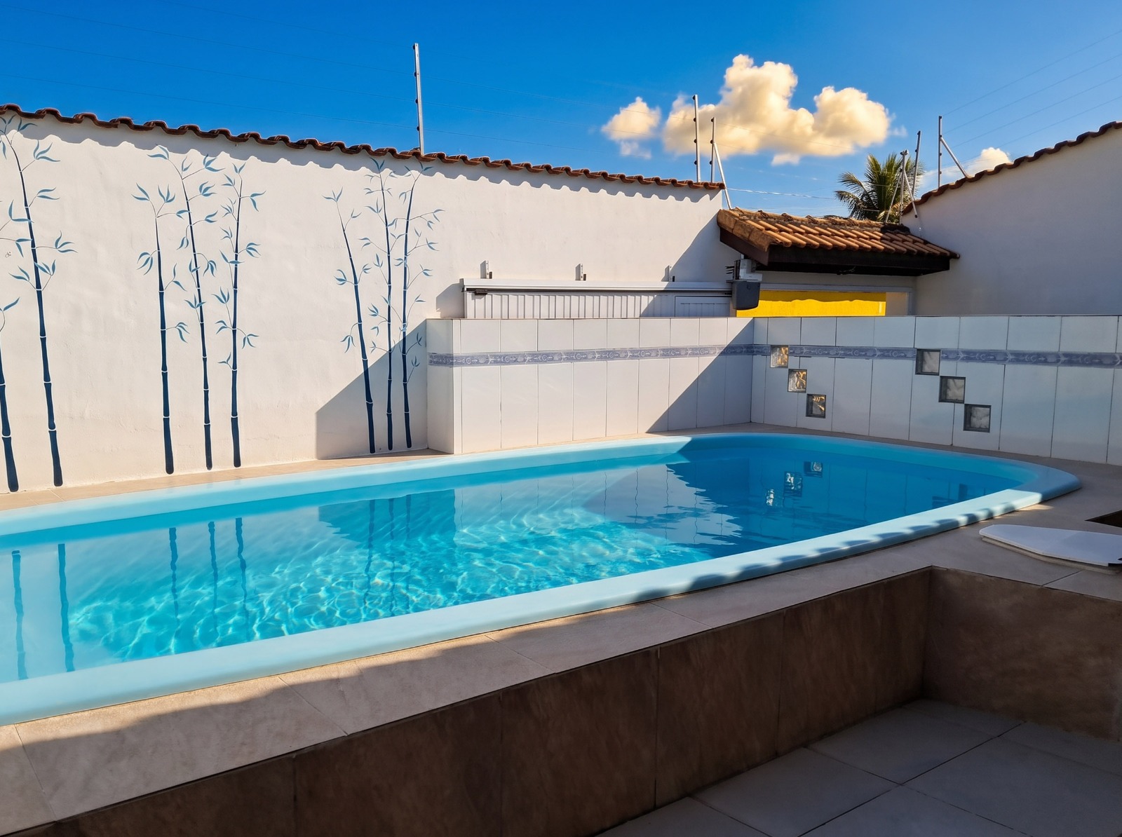 CAS261403 Casa com Piscina e Edícula no Cibratel II Itanhaém – 04 Dormitórios a 700m do Mar