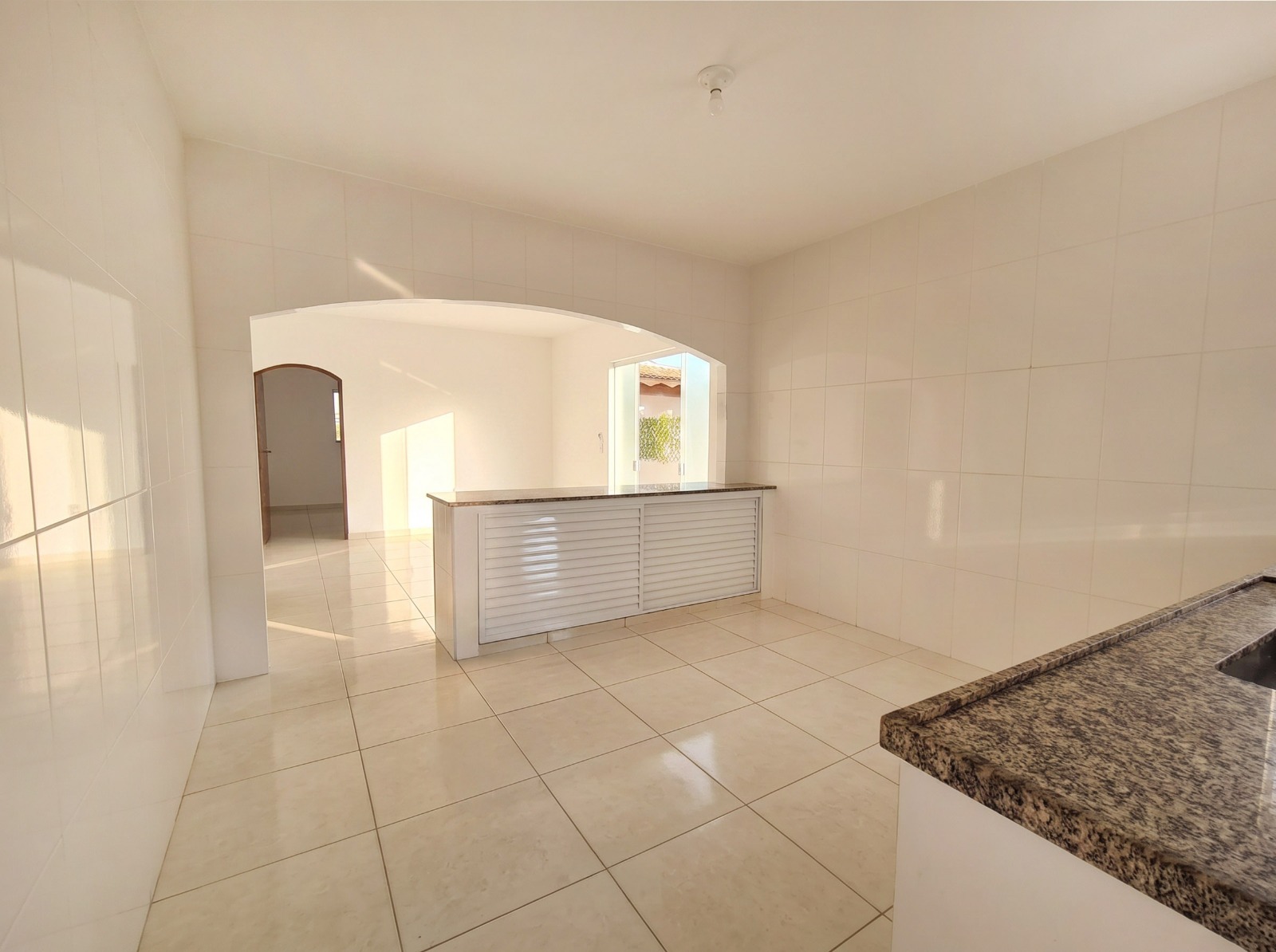 CAS261403 Casa com Piscina e Edícula no Cibratel II Itanhaém – 04 Dormitórios a 700m do Mar