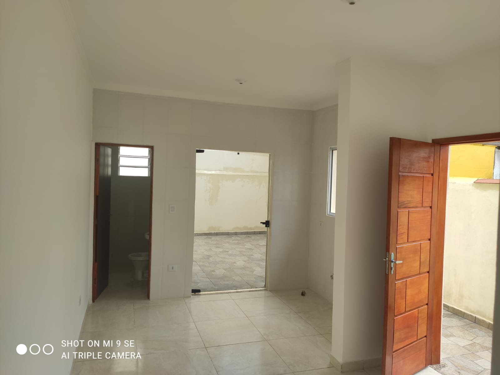 CAS261405 Casa Geminada Nova em Itanhaém por R$ 245 Mil – 02 Dormitórios com Suíte