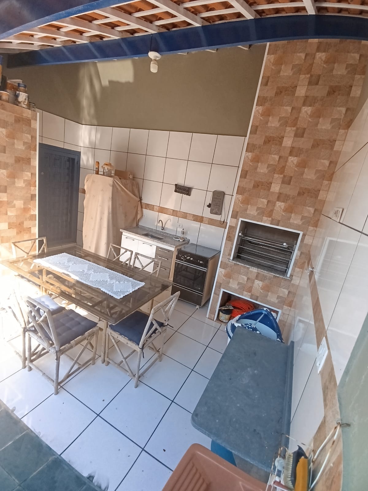 Casa para venda na praia com 03 dormitórios e edícula
